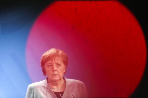 Coronavirus, la Merkel mente? Ecco cosa non torna in Germania